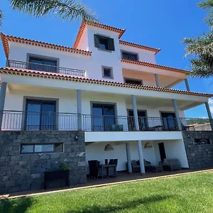 Casa Do Mundo Madeira Bed & Breakfast Gaula